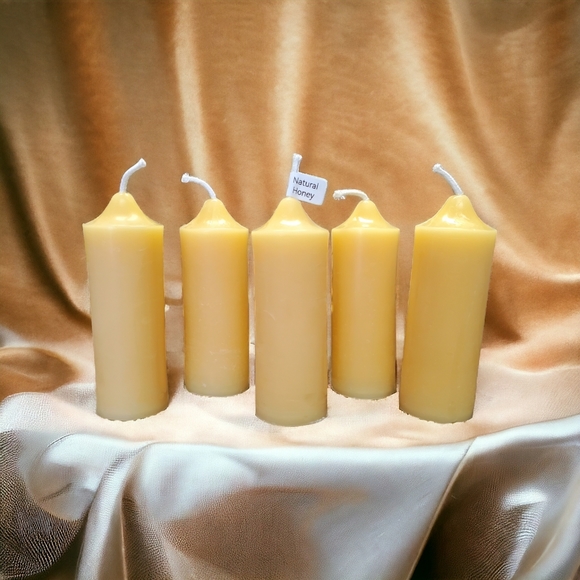 Pure beeswax 5 inch taper pillar set of 5 handmade candles / great gift set - Picture 2 of 5